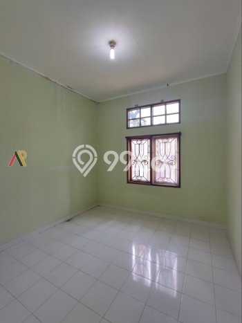 BEST DEAL! Rumah Nyaman di Beji, LT 248m² LB 180m² BEST DEAL! Rumah Nyaman di Beji, LT 248m² LB 180m²