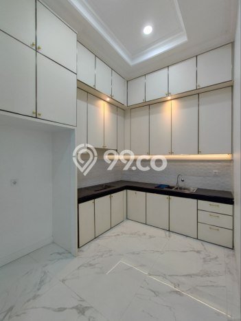 Rumah Strategis Modern Lb 140m2 di Jagakarsa, Jakarta Selatan Rumah Strategis Modern Lb 140m2 di Jagakarsa, Jakarta Selatan