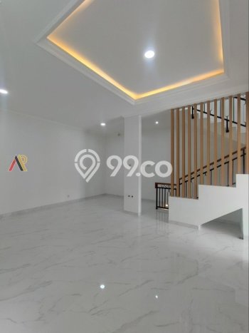 HARGA SPESIAL! Rumah Minimalis di Cinere, Depok, LT 80m² Bangunan 200m² Bisa Nego! HARGA SPESIAL! Rumah Minimalis di Cinere, Depok, LT 80m² Bangunan 200m² Bisa Nego!