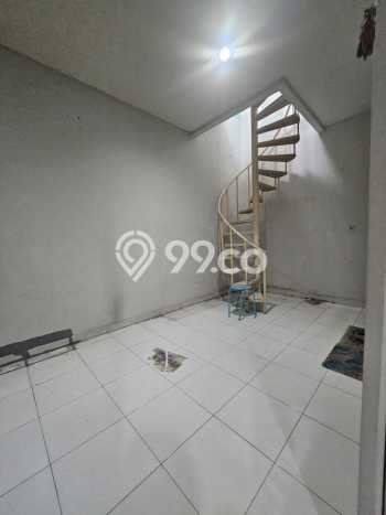 Disewakan! Rumah 3 Kamar Tidur &
2 Kamar Mandi di Modernland, Tangerang Disewakan! Rumah 3 Kamar Tidur &
2 Kamar Mandi di Modernland, Tangerang