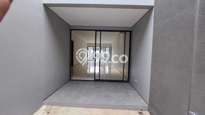 For Sale Rumah Mewah Exclusive di Cinere, Depok For Sale Rumah Mewah Exclusive di Cinere, Depok