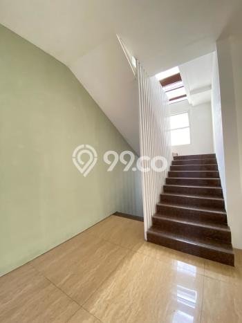 For Sale! Luxury House LT 400m2 Desain Modern di Pondok Indah For Sale! Luxury House LT 400m2 Desain Modern di Pondok Indah