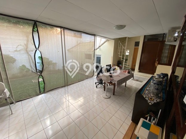 Rumah Elit Modern Tanpa Renovasi di Cipete Jakarta Selatan Rumah Elit Modern Tanpa Renovasi di Cipete Jakarta Selatan
