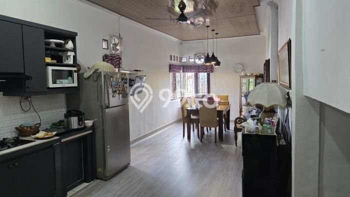 Dijual Rumah Premium dengan Fasilitas Sekitar Lengkap di Cinere, Depok Dijual Rumah Premium dengan Fasilitas Sekitar Lengkap di Cinere, Depok