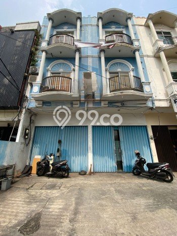 Untuk Dijual! Ruko di Kedoya Jakarta Barat LT 210m2 / LB 410m2 Kawasan Strategis Untuk Dijual! Ruko di Kedoya Jakarta Barat LT 210m2 / LB 410m2 Kawasan Strategis