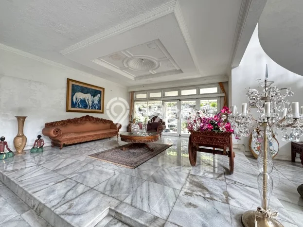 For Sale! Luxury House LT 2492m2 Desain Elegan di Ragunan For Sale! Luxury House LT 2492m2 Desain Elegan di Ragunan