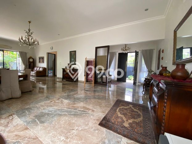 Dijual Rumah Premium dengan Fasilitas Sekitar Lengkap di Cinere, Depok Dijual Rumah Premium dengan Fasilitas Sekitar Lengkap di Cinere, Depok