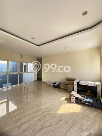 Peluang Investasi! Kost Dijual di Cinere, Depok, 16 KT, 6 KM, Luas 400m2 Peluang Investasi! Kost Dijual di Cinere, Depok, 16 KT, 6 KM, Luas 400m2
