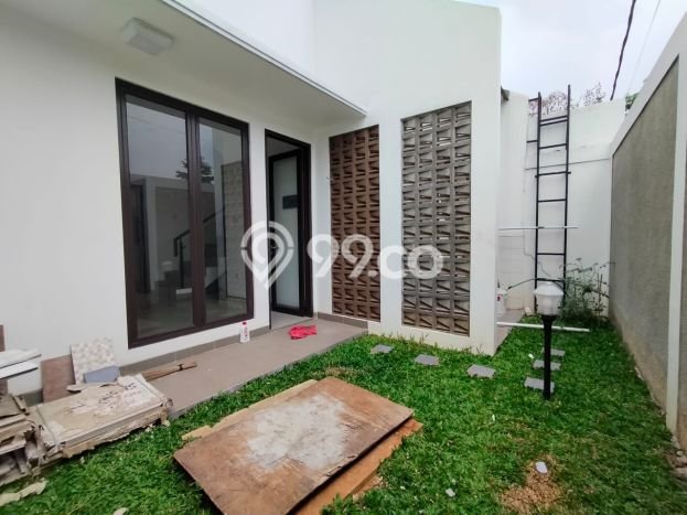 Dijual Cepat Rumah Bagus Siap Huni LB 105m2 di Cinere, Depok Dijual Cepat Rumah Bagus Siap Huni LB 105m2 di Cinere, Depok