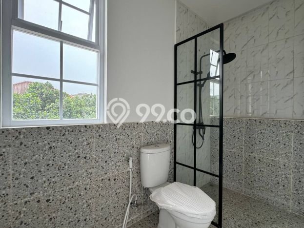 For Sale Rumah 3 Kamar Lokasi Strategis Nyaman dan Strategis di Cinere For Sale Rumah 3 Kamar Lokasi Strategis Nyaman dan Strategis di Cinere