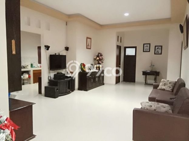 Siap Huni Rumah Mewah 5 Kamar di Cilodong Dekat ke Mana Saja Siap Huni Rumah Mewah 5 Kamar di Cilodong Dekat ke Mana Saja