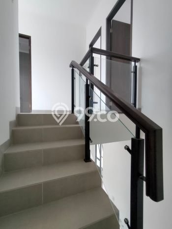 Dijual Cepat Rumah Bagus Siap Huni LB 105m2 di Cinere, Depok Dijual Cepat Rumah Bagus Siap Huni LB 105m2 di Cinere, Depok
