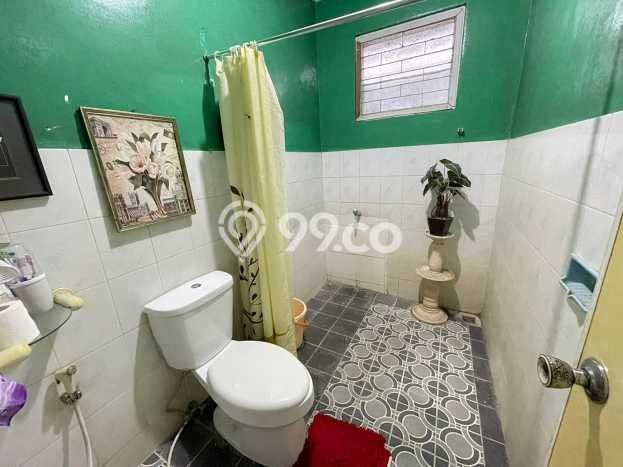 Rumah Kost untuk Dijual di Ciputat dengan 8 KT, 8 KM, Luas 350m2 Rumah Kost untuk Dijual di Ciputat dengan 8 KT, 8 KM, Luas 350m2