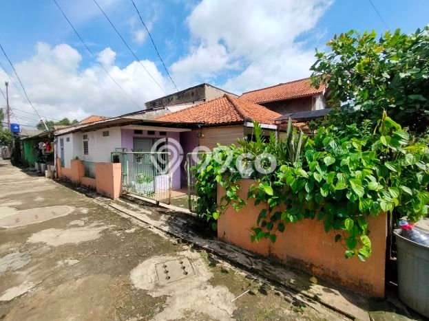 Hunian Idaman Keluarga LB 200m² Lokasi Tenang di Jagakarsa, Jakarta Selatan Hunian Idaman Keluarga LB 200m² Lokasi Tenang di Jagakarsa, Jakarta Selatan