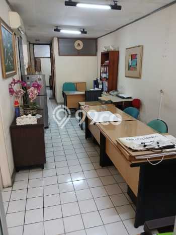 Rumah Elit Modern Siap Huni di Pondok Indah Jakarta Selatan Rumah Elit Modern Siap Huni di Pondok Indah Jakarta Selatan
