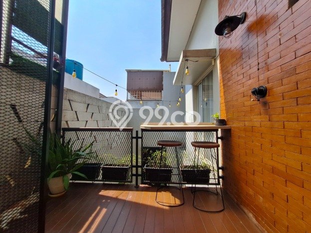 Jual Rumah Mewah Megah Dengan View Eksklusif di Lebak Bulus, Jakarta Selatan Jual Rumah Mewah Megah Dengan View Eksklusif di Lebak Bulus, Jakarta Selatan