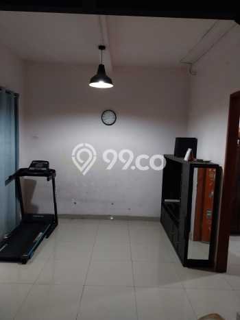 For Sale Rumah 5 Kamar Lokasi Strategis Nyaman dan Strategis di Ciputat Timur For Sale Rumah 5 Kamar Lokasi Strategis Nyaman dan Strategis di Ciputat Timur
