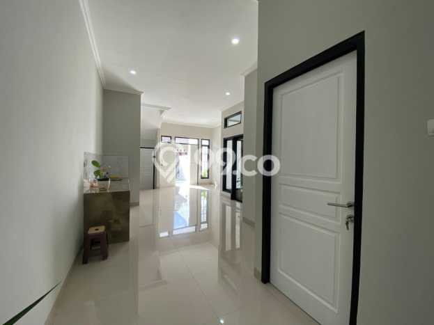 For Sale Rumah 4 Kamar Lokasi Strategis Bagus dan Strategis di Cinere For Sale Rumah 4 Kamar Lokasi Strategis Bagus dan Strategis di Cinere