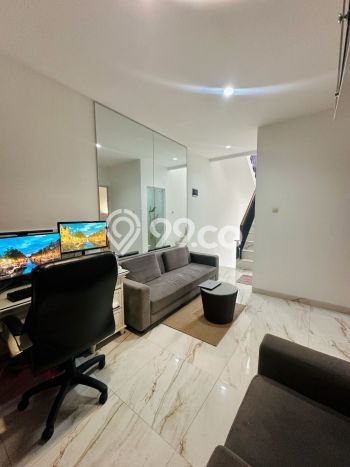 Dijual Cepat Rumah Bagus Siap Huni LB 135m2 di Cinere, Depok Dijual Cepat Rumah Bagus Siap Huni LB 135m2 di Cinere, Depok