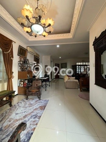 For Sale Rumah 5 Kamar Lokasi Strategis Nyaman dan Strategis di Cinere For Sale Rumah 5 Kamar Lokasi Strategis Nyaman dan Strategis di Cinere