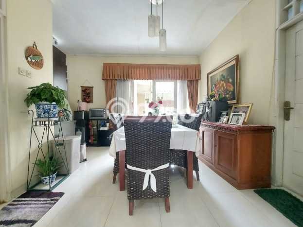 Jual Rumah Minimalis Bagus Punya 3 KT di Pamulang Tangerang Selatan SHM Jual Rumah Minimalis Bagus Punya 3 KT di Pamulang Tangerang Selatan SHM