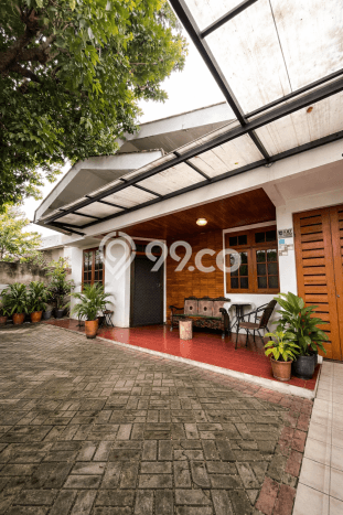 For Sale Rumah 5 Kamar Lokasi Strategis Nyaman dan Strategis di Cinere For Sale Rumah 5 Kamar Lokasi Strategis Nyaman dan Strategis di Cinere