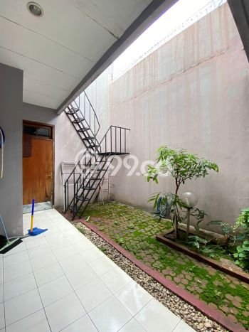 Jual Rumah Favorit Siap Huni LB 277m2 di Cinere, Depok Jual Rumah Favorit Siap Huni LB 277m2 di Cinere, Depok