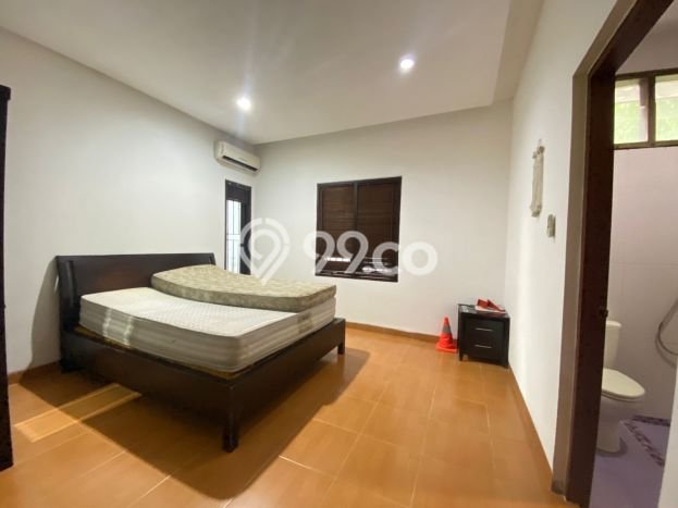 Rumah Kontrakan Jakarta Selatan LT 172m2 LB 185m2 Area Lebak Bulus Rumah Kontrakan Jakarta Selatan LT 172m2 LB 185m2 Area Lebak Bulus