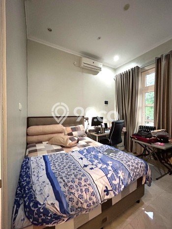 Dijual Cepat Rumah Bagus Siap Huni LB 180m2 di Cinere, Depok Dijual Cepat Rumah Bagus Siap Huni LB 180m2 di Cinere, Depok