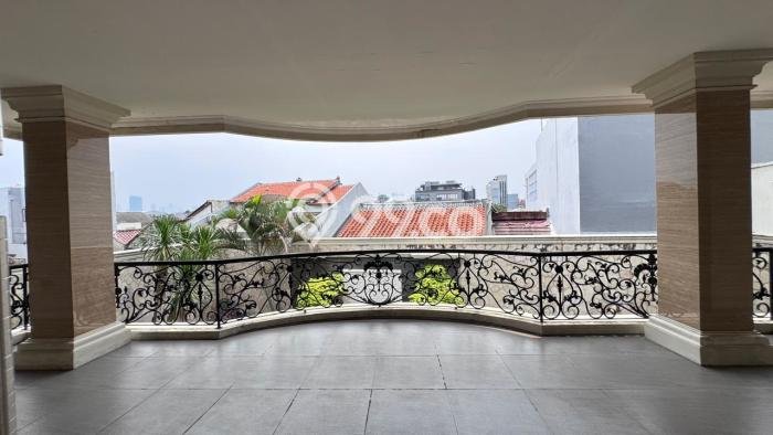 Hunian Elit LB 353m2 Siap Huni Desain Elegan di Gandaria, Jakarta Selatan Hunian Elit LB 353m2 Siap Huni Desain Elegan di Gandaria, Jakarta Selatan