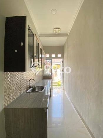 Rumah di Cinere, 3 KM, Lingkungan Premium, LT 128m2m² Bangunan 120m2m² Rumah di Cinere, 3 KM, Lingkungan Premium, LT 128m2m² Bangunan 120m2m²