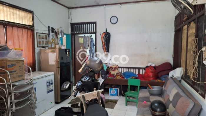Rumah Elit Modern Tanpa Renovasi di Pondok Cabe Tangerang Rumah Elit Modern Tanpa Renovasi di Pondok Cabe Tangerang
