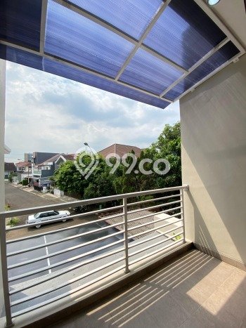 Disewakan Hunian Konsep Modern di Cinere Depok dengan 4 Kamar Disewakan Hunian Konsep Modern di Cinere Depok dengan 4 Kamar