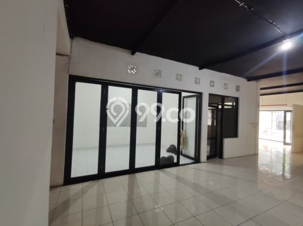 Disewakan Segera Rumah Kondisi Baik di Area Kebayoran Baru, Jakarta Selatan Disewakan Segera Rumah Kondisi Baik di Area Kebayoran Baru, Jakarta Selatan