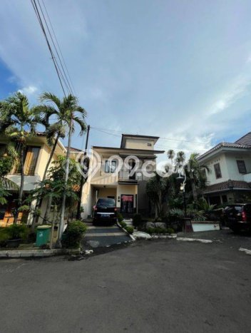 Disewakan! Rumah 3 Kamar Tidur &
2 Kamar Mandi di Bintaro, Tangerang Selatan Disewakan! Rumah 3 Kamar Tidur &
2 Kamar Mandi di Bintaro, Tangerang Selatan