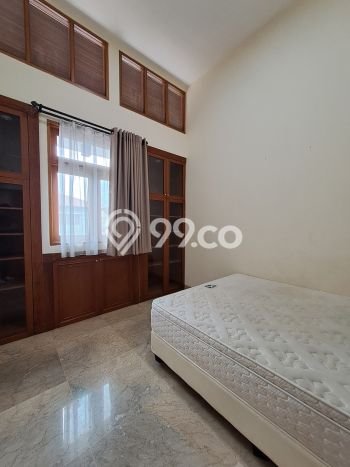 Rumah Disewakan Jakarta Selatan LT 200m2 LB 200m2 Kawasan Lebak Bulus Rumah Disewakan Jakarta Selatan LT 200m2 LB 200m2 Kawasan Lebak Bulus