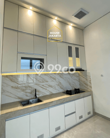 Dijual Rumah Mewah Exclusive di Jagakarsa, Jakarta Selatan Dijual Rumah Mewah Exclusive di Jagakarsa, Jakarta Selatan