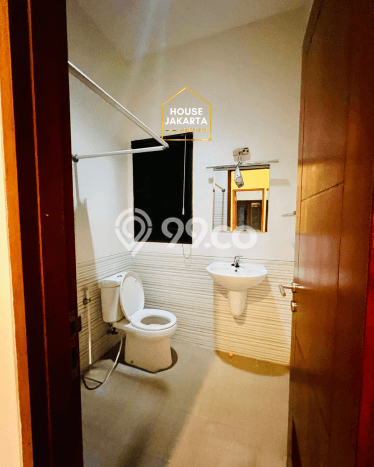 Hunian Mewah LB 137m2 Siap Pakai Desain Elegan di Kebagusan, Jakarta Selatan Hunian Mewah LB 137m2 Siap Pakai Desain Elegan di Kebagusan, Jakarta Selatan