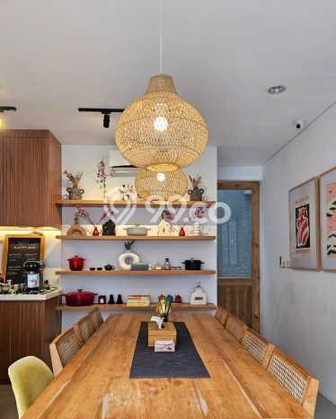 Rumah Luxury Modern Tanpa Renovasi di Veteran Jakarta Selatan Rumah Luxury Modern Tanpa Renovasi di Veteran Jakarta Selatan