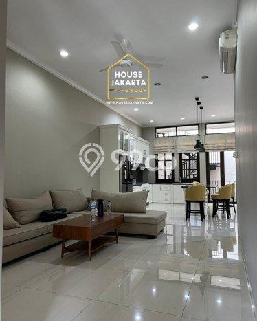For Sale! Luxury House LT 211m2 Desain Elegan di Senopati For Sale! Luxury House LT 211m2 Desain Elegan di Senopati