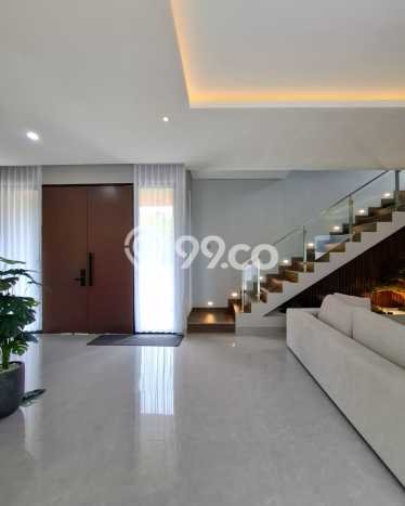 For Sale Rumah Mewah Exclusive di BSD, Tangerang Selatan For Sale Rumah Mewah Exclusive di BSD, Tangerang Selatan