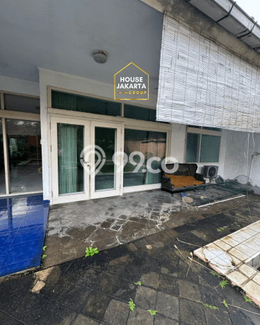Rumah Luxury Modern Siap Huni di Kemang Jakarta Selatan Rumah Luxury Modern Siap Huni di Kemang Jakarta Selatan