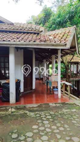 Ready to Use! Luxury House LT 4350m2 Desain Modern di Hegarmanah Ready to Use! Luxury House LT 4350m2 Desain Modern di Hegarmanah
