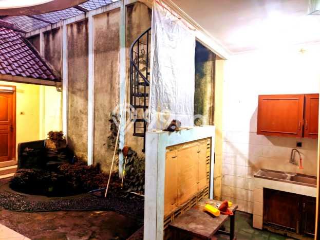 Rumah Cantik Siap Huni Di Batununggal Luas 500m2 Aman Rumah Cantik Siap Huni Di Batununggal Luas 500m2 Aman