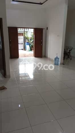 Rumah di Margahayu, Luas 131m², Bangunan 100m² Rumah di Margahayu, Luas 131m², Bangunan 100m²