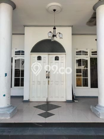 HARGA TERBAIK! Vila Kawasan , Luas 400m2m², Area Prima HARGA TERBAIK! Vila Kawasan , Luas 400m2m², Area Prima