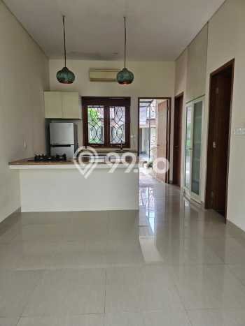 Bisnis Potensial! Vila Kawasan , Area 107m2m², Dekat Mudah Pusat Kota Bisnis Potensial! Vila Kawasan , Area 107m2m², Dekat Mudah Pusat Kota