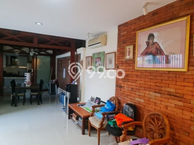 Bisnis Potensial! Vila Kawasan , Ukuran 400m2m², Akses ke Pusat Kota Bisnis Potensial! Vila Kawasan , Ukuran 400m2m², Akses ke Pusat Kota