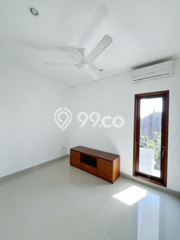 Lokasi Ideal! Vila di Sanur, Area 150m², Kondisi Terbaik Lokasi Ideal! Vila di Sanur, Area 150m², Kondisi Terbaik