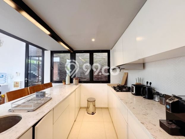 LOKASI STRATEGIS! Vila di , Luas 175m2m², Dekat pusat umum LOKASI STRATEGIS! Vila di , Luas 175m2m², Dekat pusat umum